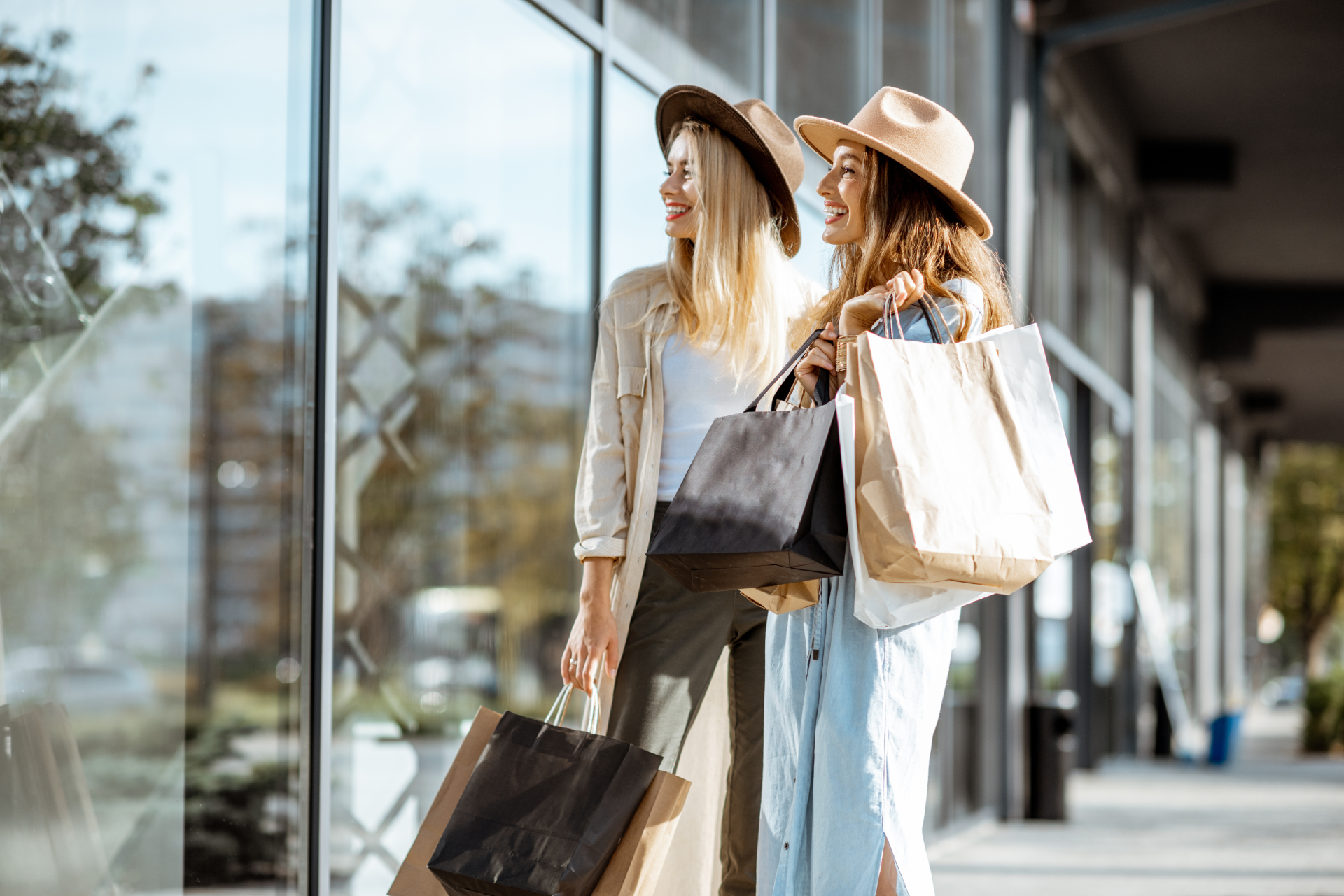 Two women shopping at Fairview Park Mall, 3 minutes from Weber Yards